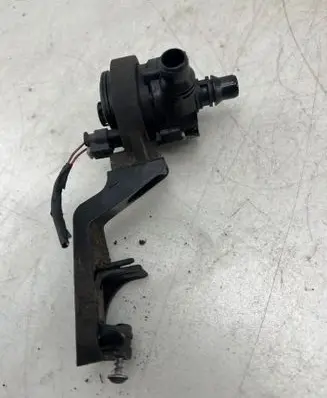 BMW 5 G30 G31 Electric auxiliary coolant/water pump 9372723