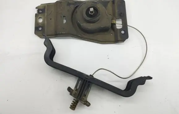 Chrysler Voyager Spare wheel mounting bracket 05109667AA 30051R
