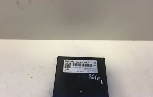 Volkswagen Tiguan Power management control unit 3AA919041A