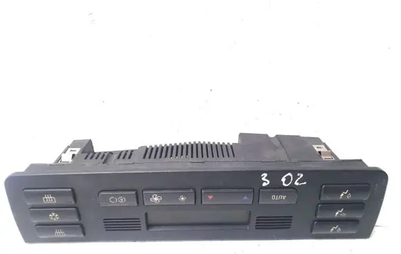 BMW 3 E46 Air conditioner control unit module 64116931601