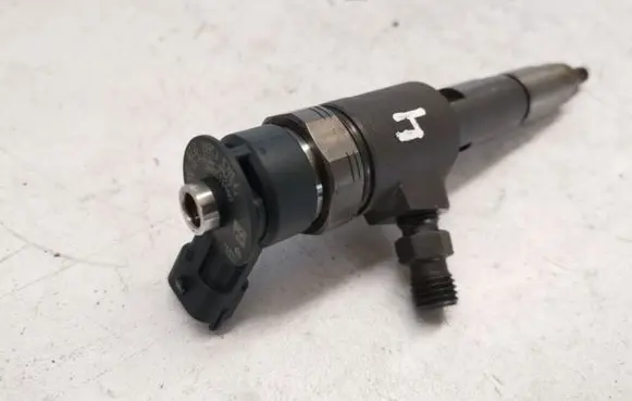 Ford Focus Fuel injector 0445110489 CV6Q9F593AA