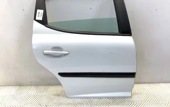 Peugeot 207 Rear door 