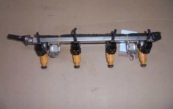 Hyundai Elantra VI Fuel main line pipe