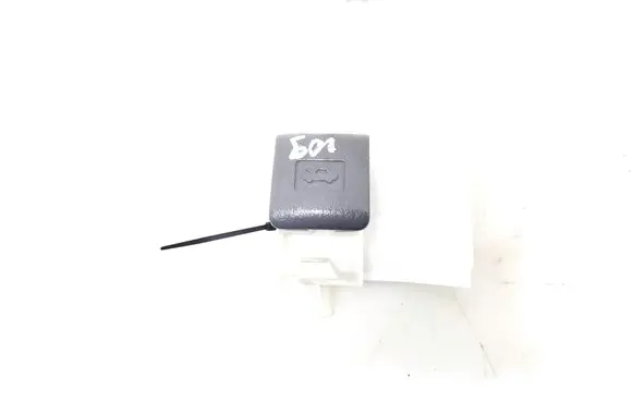 Engine bonnet (hood) release handle