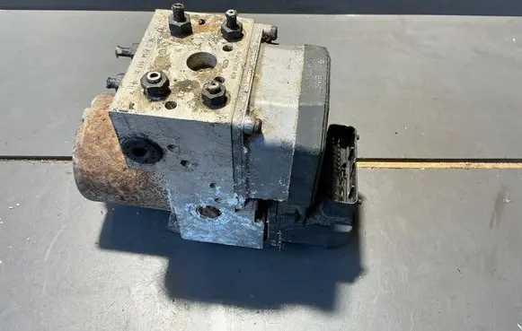 Audi A6 S6 C5 4B ABS Pump 0273004284