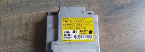Mitsubishi Grandis Airbag control unit/module MN141401 W2T62674