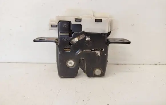 Renault Megane II Tailgate/trunk/boot lock/catch/latch 8200076240