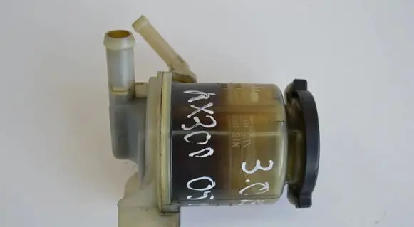 Volvo V60 Power steering fluid tank/reservoir 
