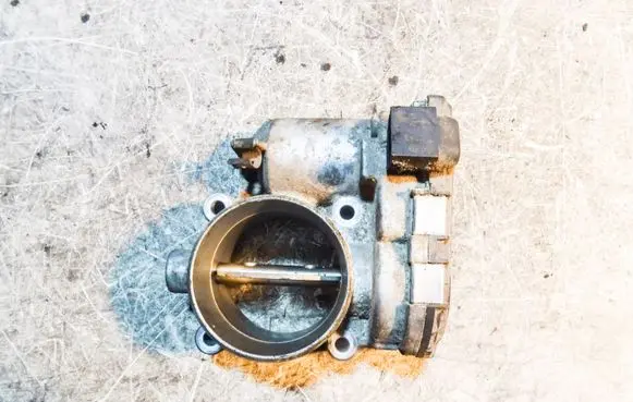 Mercedes-Benz C W203 Throttle valve A1110980109