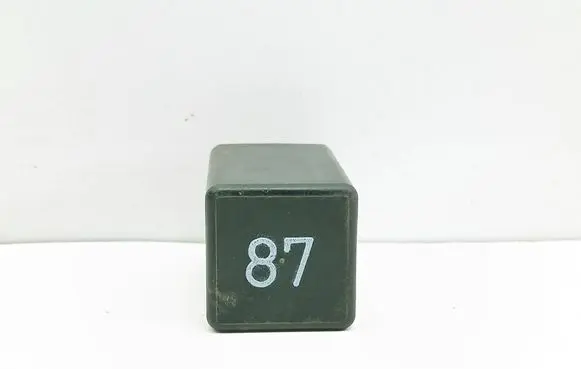 Audi A4 S4 B5 8D Other relay 191957917A 898167