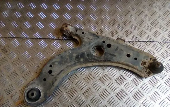 Front lower control arm/wishbone