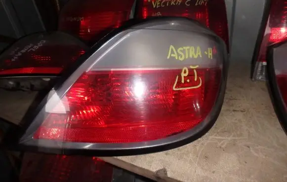 Opel Astra H Rear/tail lights set 