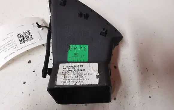 Opel Insignia A Dash center air vent grill 13282235 201102171