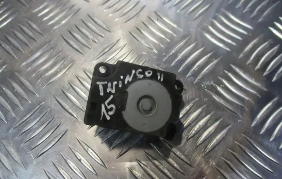 Renault Twingo II Central body control module N104722T