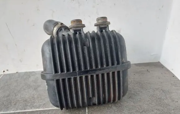 Audi A4 S4 B6 8E 8H Vacuum air tank 8E0129955