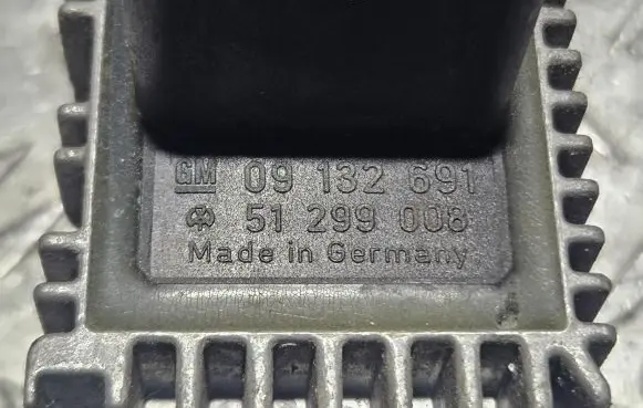 Opel Astra G Glow plug pre-heat relay 09132691