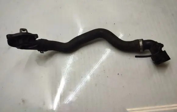 Audi Q7 4L Engine coolant pipe/hose 7L6122291 059121111