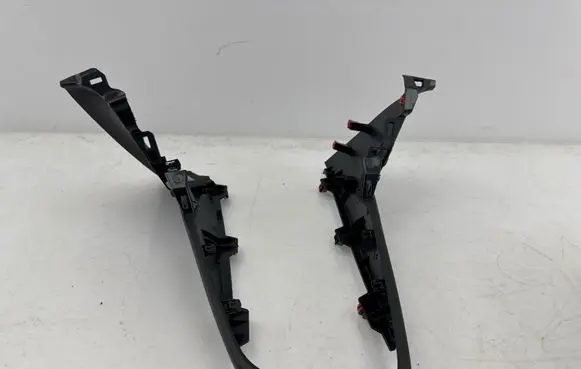 Toyota Yaris Cross Other center console (tunnel) element 588170D130
