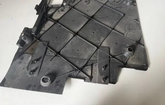 Citroen C4 Grand Picasso Center/middle under tray cover 9815318480