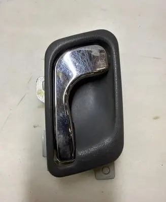 Mitsubishi Pajero Front door interior handle MB517468