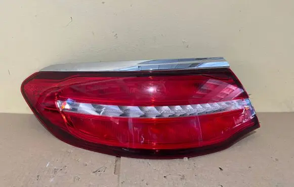 Mercedes-Benz GLC X253 C253 Rear/tail lights 627093