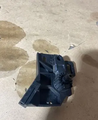 Engine bonnet (hood) release handle