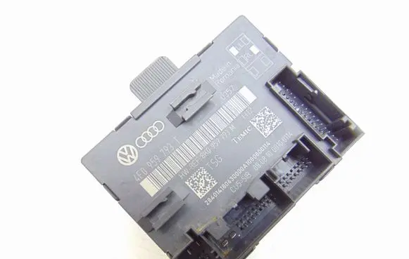 Audi Q7 4L Door control unit/module 4F0959793T