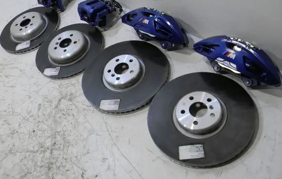 BMW X7 G07 Brake discs and calipers set 34106887398 6887398 34116887397