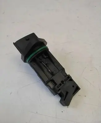 Volvo V70 Mass air flow meter F00C2G2064 82273D