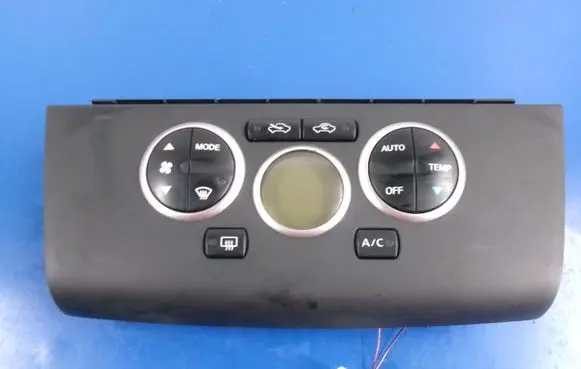 Nissan Tiida C11 Climate control unit 27500EM00A