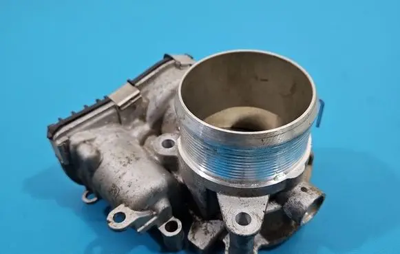 Peugeot 3008 II Throttle body valve 9818664880 IMPRK1535862
