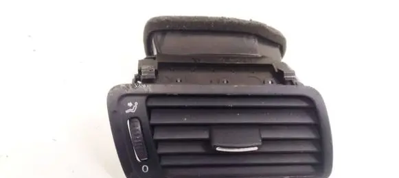 Volkswagen PASSAT CC Dash center air vent grill 3C1819702E T0024375