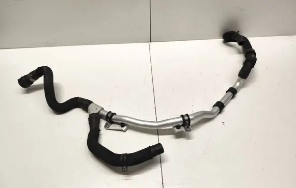 Engine coolant pipe/hose