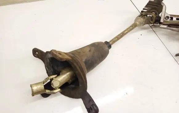 Renault Megane I Steering column universal joint
