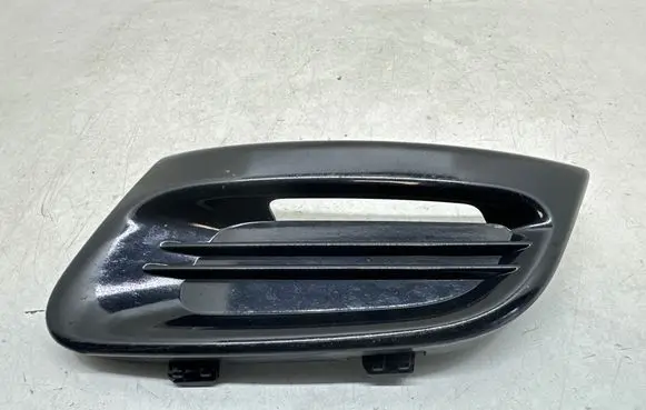 Renault Twingo II Front bumper lower grill 620753323R