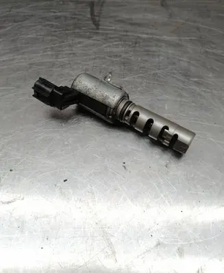 Lexus IS 220D-250-350 Camshaft vanos timing valve 1533031020 0700