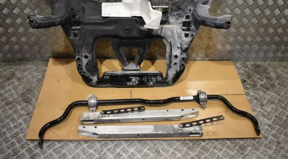 Mercedes-Benz GLB x247 Engine mounting bracket