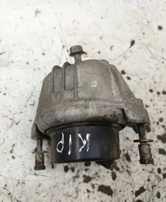 BMW X1 E84 Engine mount bracket 6773742