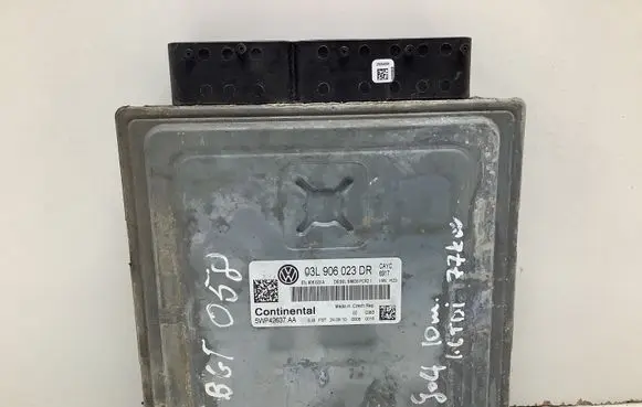 Volkswagen Golf VI Engine control unit/module 03L906023DR 5WP43637 03L906023A