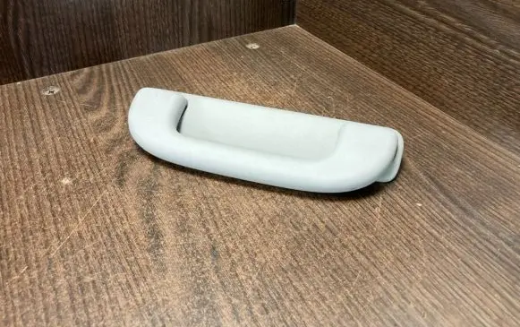 Mercedes-Benz Vito Viano W639 Front interior roof grab handle 6398150036