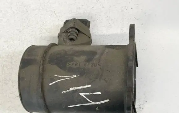 Nissan Primera Mass air flow meter 0280218096 22680