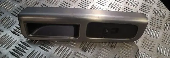 Volvo V50 Front door interior handle trim 8663815