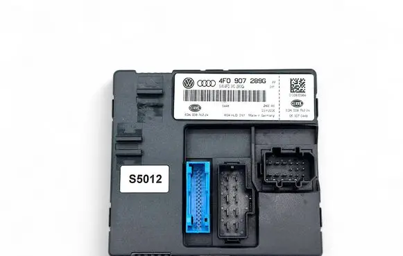 Audi A6 S6 C6 4F Light module LCM 4F0907289G 4F0910289G 5DK008762