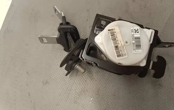 Citroen C4 Grand Picasso Middle seatbelt (rear) 96771410XX 502NJ4M11C 307635399
