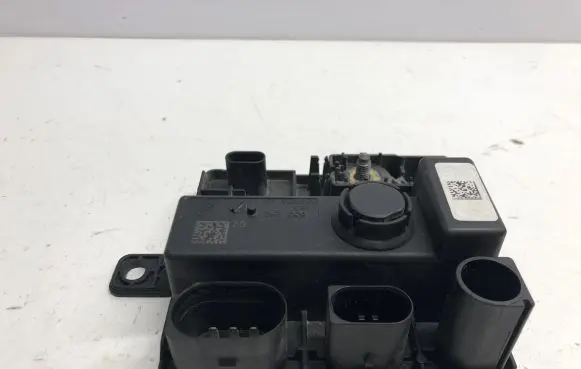 BMW 4 F32 F33 Current control relay 7633242
