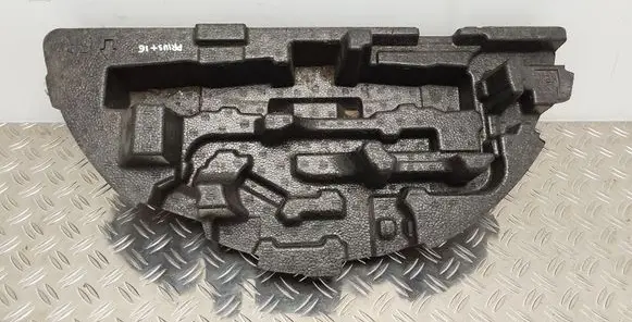 Toyota Prius+ (ZVW40) Spare wheel section trim 6477747070