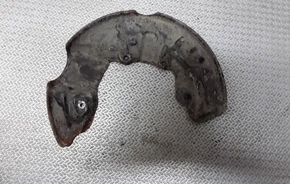 Audi A4 S4 B6 8E 8H Front brake disc dust cover plate 