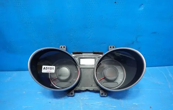 Hyundai ix35 Speedometer (instrument cluster) 94009-2Y800