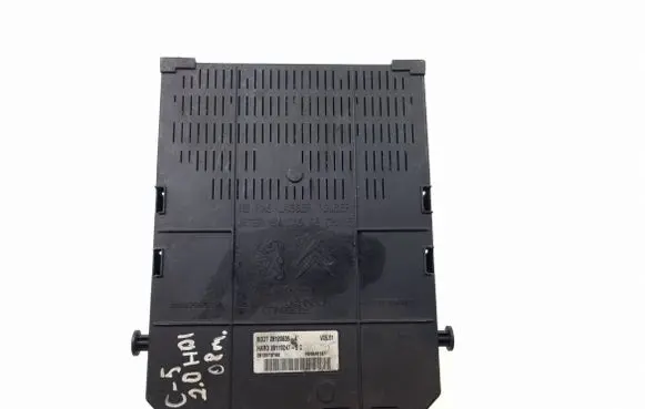 Citroen C5 Fuse module 28120836 28119247