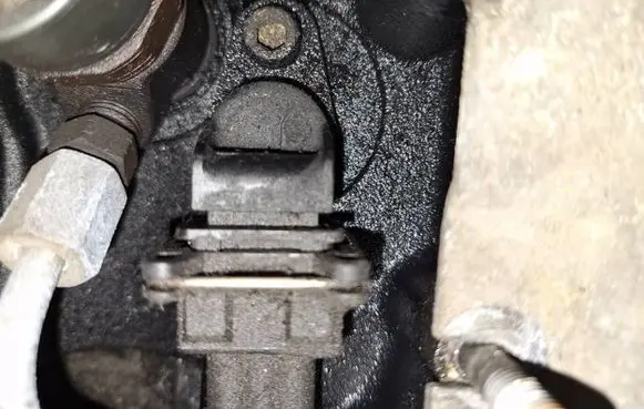 Chevrolet Captiva Camshaft position sensor
